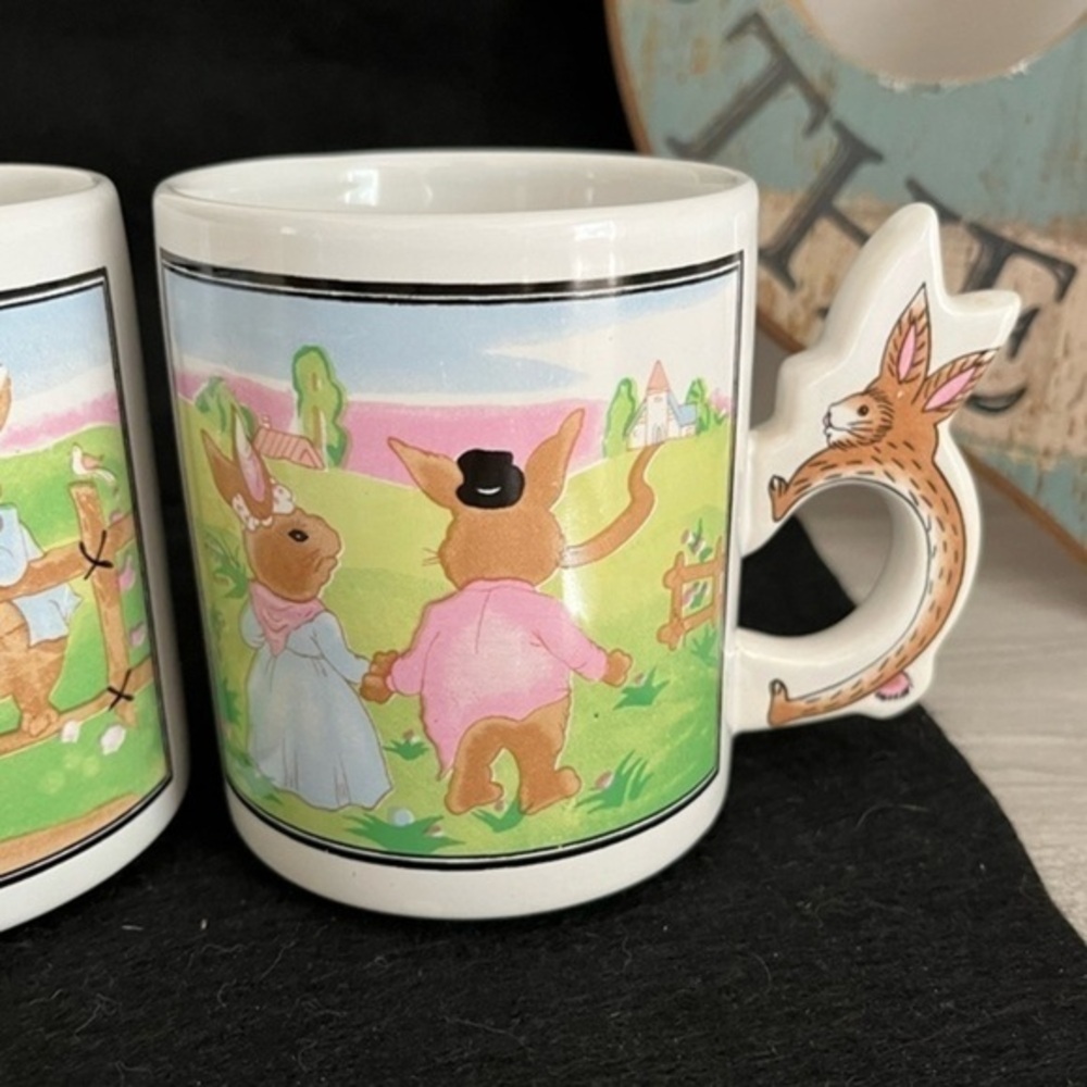 Vintage 1994 PETER RABBIT Shaped 3D Handle Easter Bunny Coffee Mug Set of 2 - Picture 6 of 14